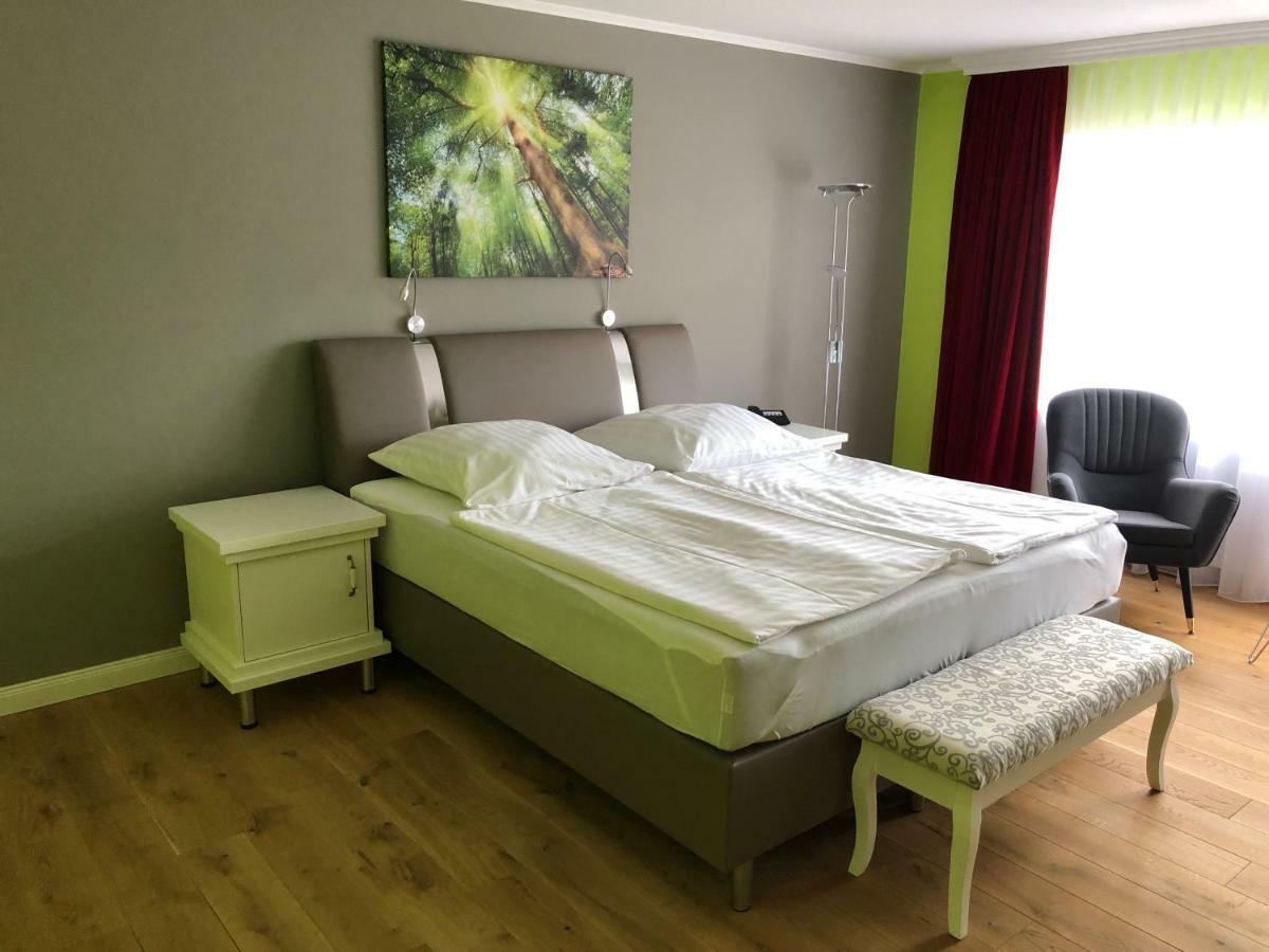 Seehotel Louise Dannenwalde Exterior photo
